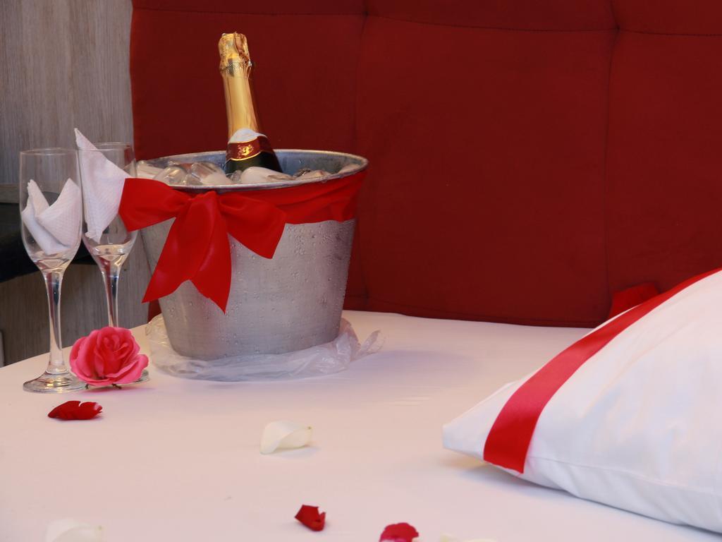 I9 (adults Only) Hotel do amor 2*